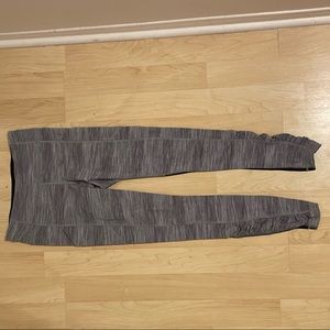 Lululemon leggings size 6